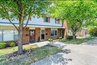 Building Photo - 3500 Warwick Dr