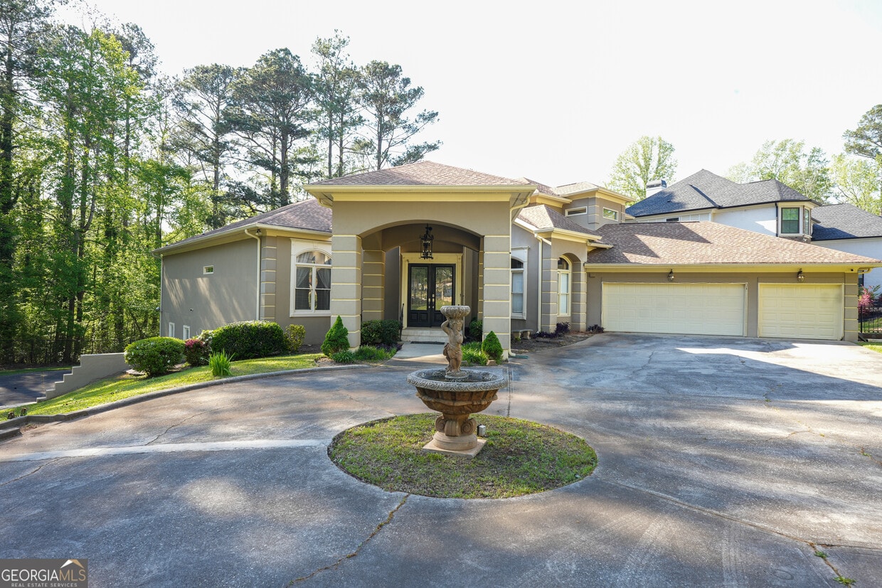 Foto principal - 1010 Forest Overlook Dr SW