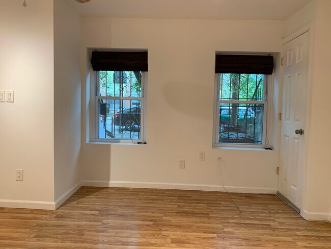 Foto del edificio - 2-24 Grand St