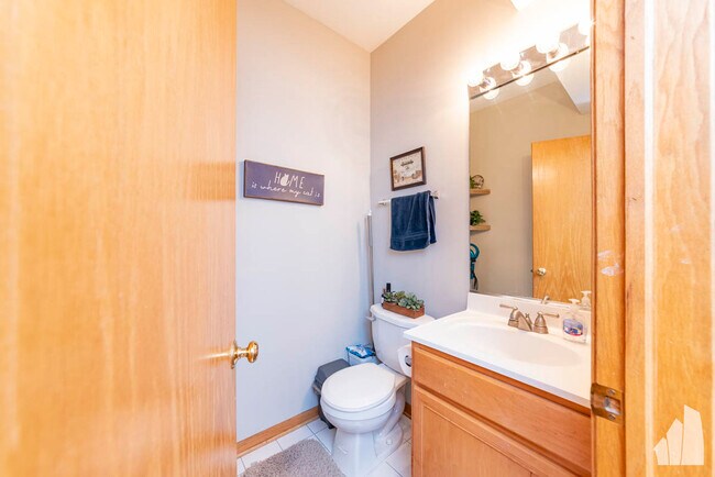 Foto del edificio - 1401 N Artesian Ave