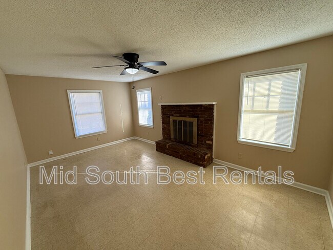 Foto del edificio - 4875 Wooddale Ave