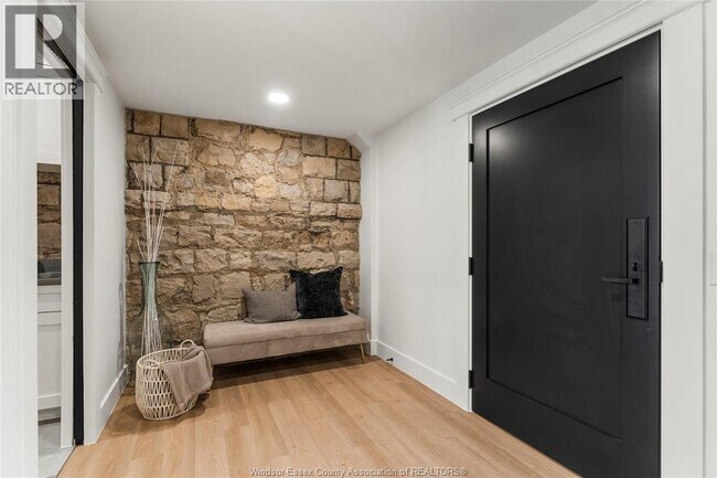 Photo du bâtiment - 247 Brock St