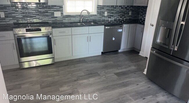Building Photo - 3 br, 2 bath House - 811 Arrow St.