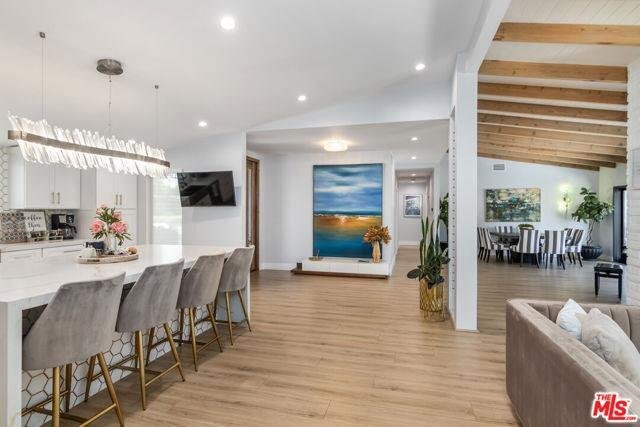 Building Photo - 4821 Heaven Avenue, Los Angeles, CA 91364 ...