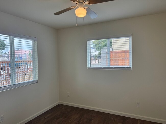 Foto del edificio - 3775 Teak St