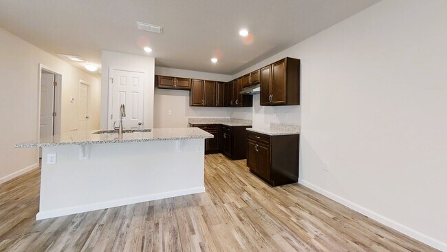 Building Photo - READY NOW 2BR/2BA Duplex for Rent in Palm ...