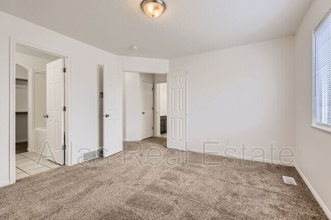 Building Photo - 5955 S 3375 W