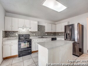 Foto del edificio - 9726 Astin Pl