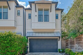 Building Photo - 5811 Kiam St