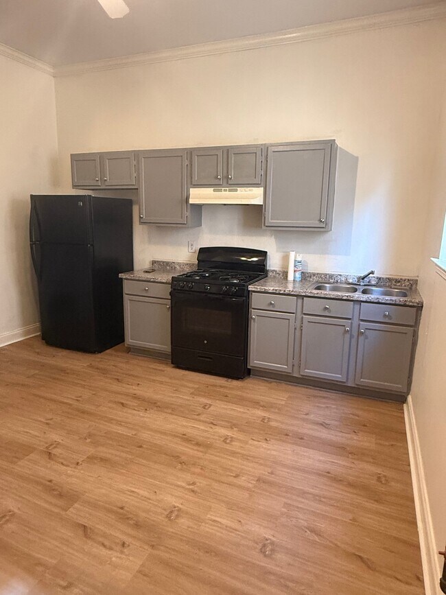 Foto del edificio - 6322 Stillwell St