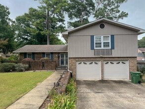 Building Photo - 523 Bellehurst Dr