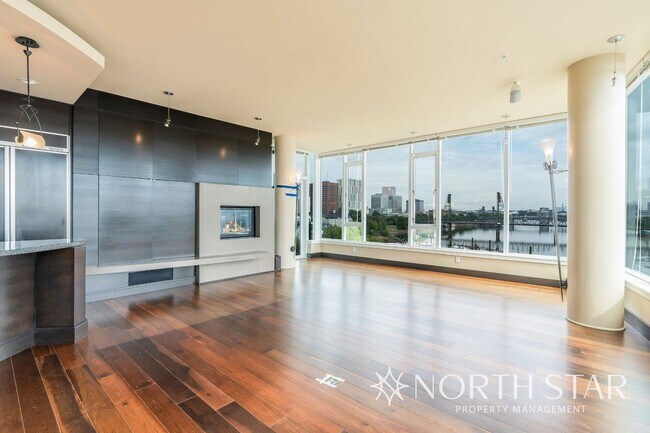 Foto del edificio - Stunning Views at The Strand