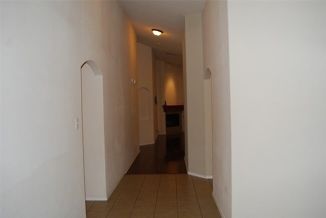 Building Photo - 4713 Fox Sedge Ln