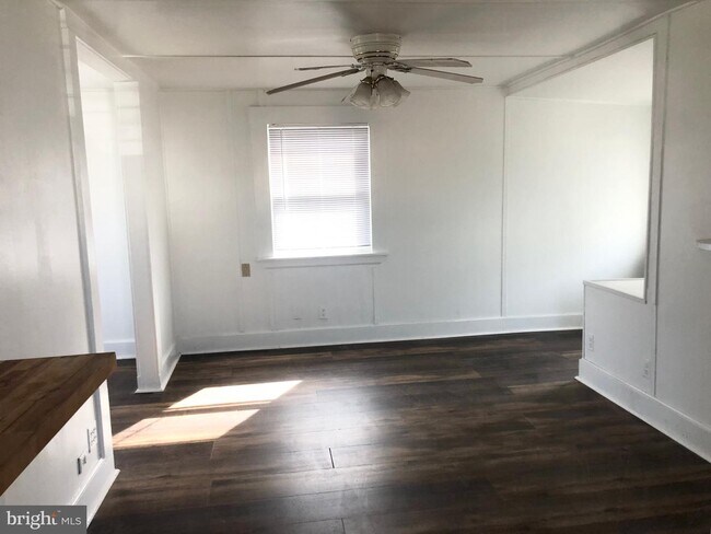 Foto del edificio - 6908 North Point Rd