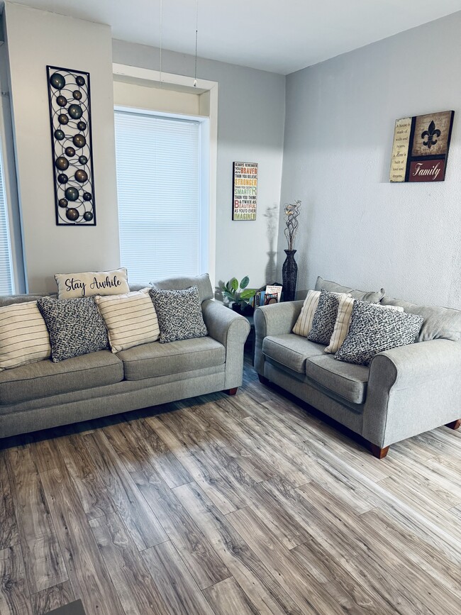 Foto del edificio - 3209 Iowa Ave