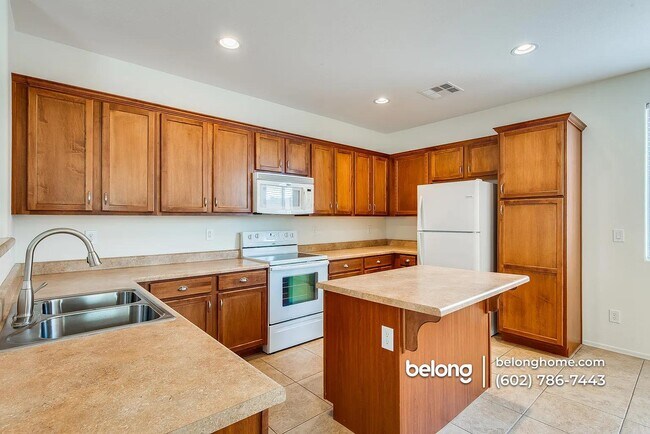 Building Photo - 9609 N 181st Ln