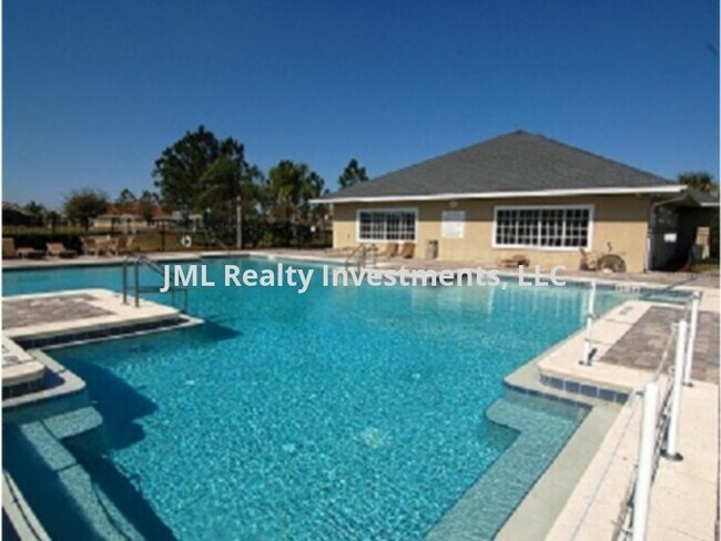 Building Photo - 4 bedroom home in the gated Avalon Lakes S...