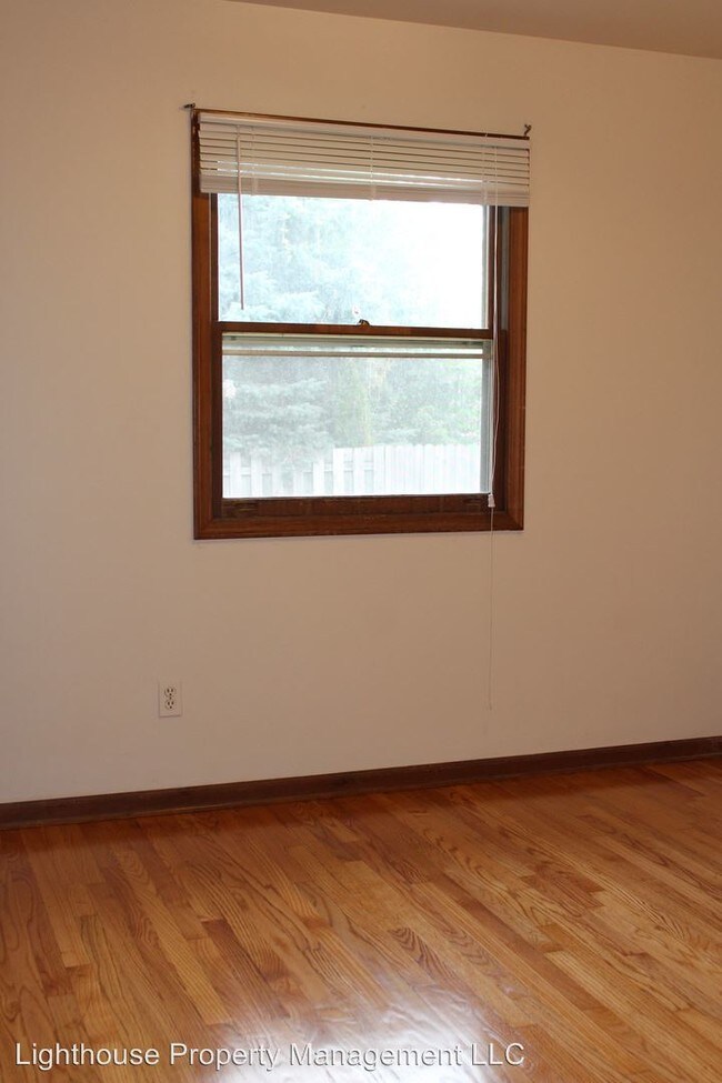Foto del edificio - 5786 Christie Ave SE