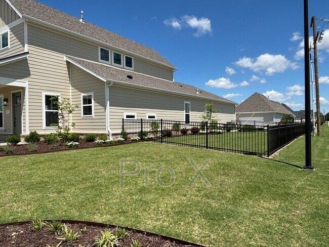 Foto del edificio - 6704 Autumn Ave