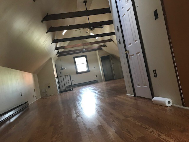 Foto principal - 196 Mill St