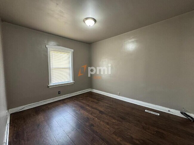 Foto del edificio - 422 Grant St