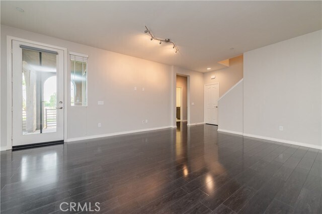 Foto del edificio - 6014 Eucalyptus Ave