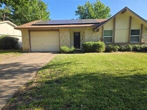 Building Photo - 610 Edelweiss Dr