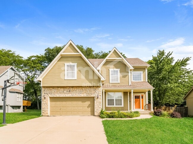 Building Photo - 2212 SW Morris Dr
