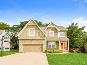 Building Photo - 2212 SW Morris Dr