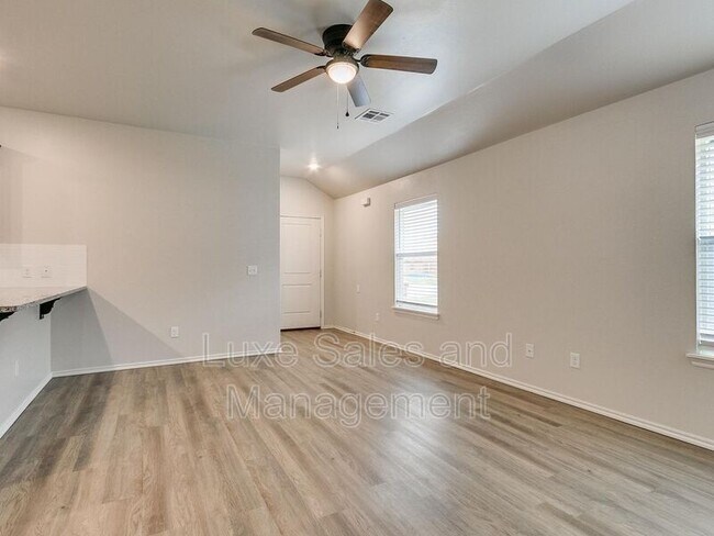 Foto del edificio - 8003 NW 105th Terrace