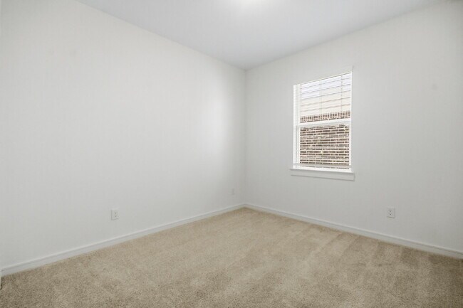 Building Photo - 8427 Bay Rdg Cir