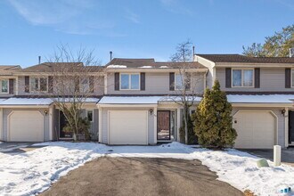 Building Photo - 68 Copper Beech Dr