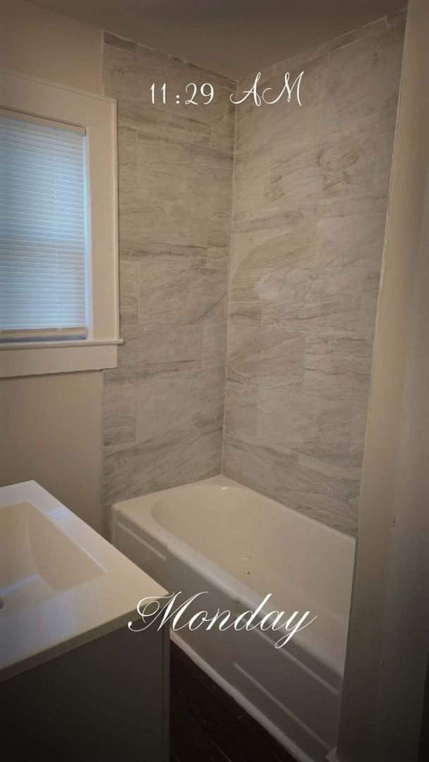 Building Photo - Spacious 4BR House in Mobile