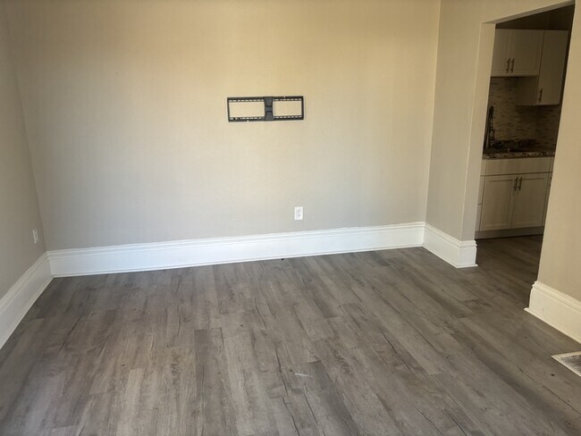 Foto del edificio - 1534 3rd Ave SE