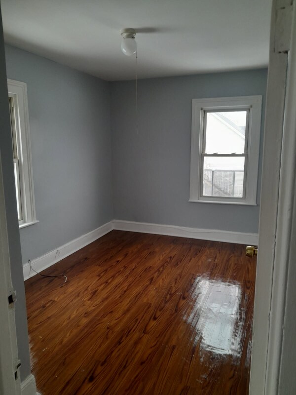 Building Photo - 118.5 Babcock St