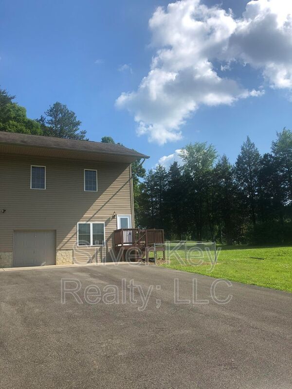 Building Photo - 1819 Co Rd 700