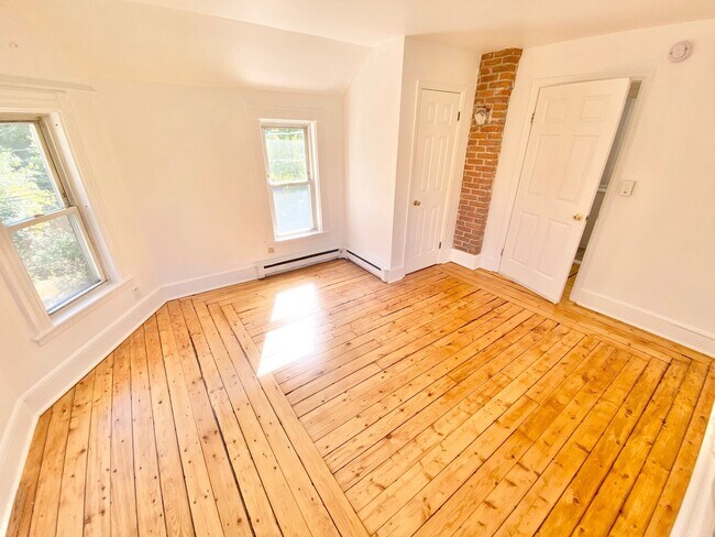 Foto del edificio - 1 Bedroom Apartment in South Burlington VT...