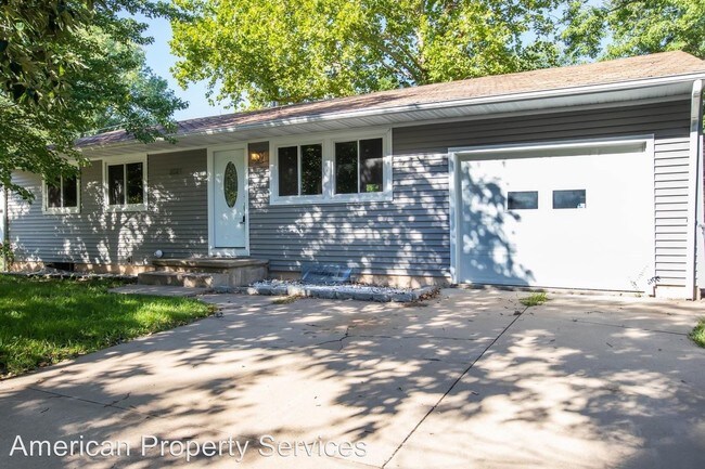 Building Photo - 4 br, 2 bath House - 2021 Beck St.