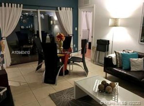 Foto del edificio - 20950 SW 87th Ave