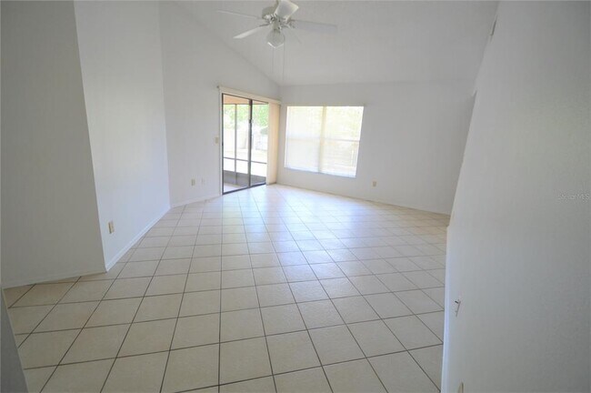 Foto del edificio - 620 S Anchor Dr