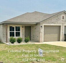 Building Photo - 3113 Ochiltree Dr