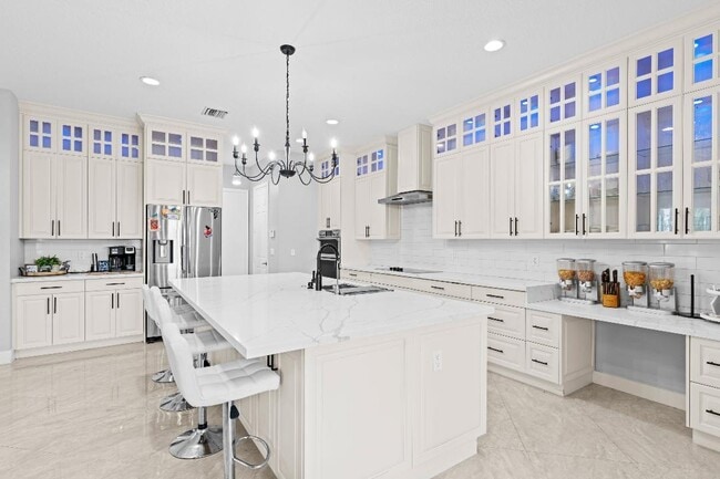 Building Photo - 4102 Artesa Dr
