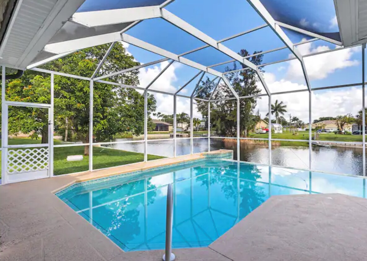 Foto principal - 413 SW 7th St