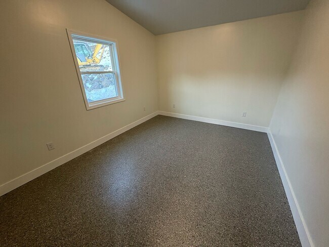 Foto del edificio - 276 Barker Road APT B