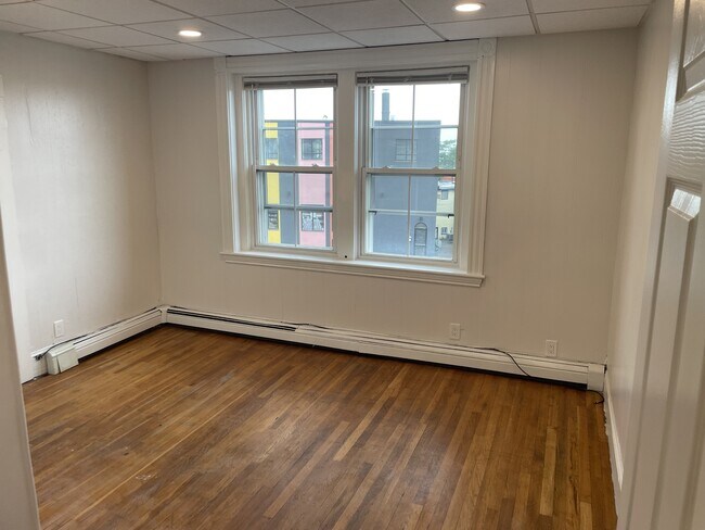 Foto del edificio - 978 Saratoga St