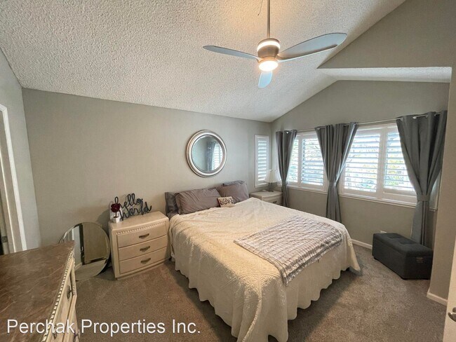 Building Photo - 2 br, 1.5 bath House - 1148 Maywood Lane