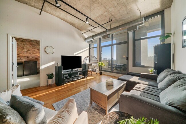 Foto del edificio - 900 N Kingsbury St