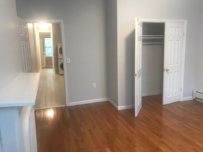 Building Photo - 96 Wayne Street, Unit 3