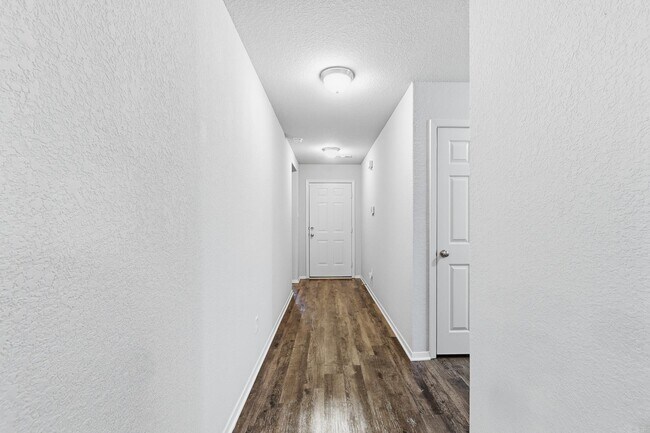 Foto del edificio - 26 Dunnaway Dr