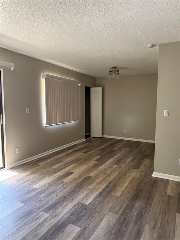 Building Photo - 737 Midway Dr